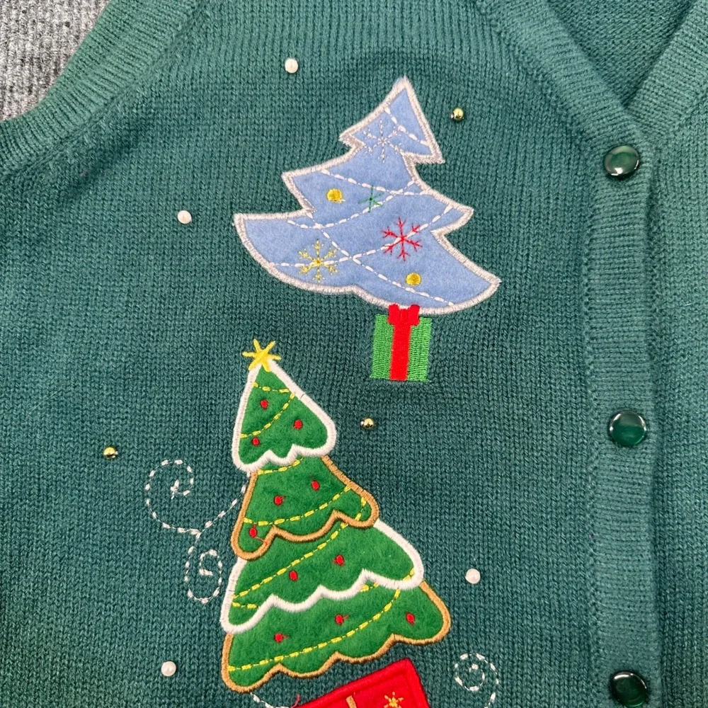 Y2K Christmas Sweater Vest Women M Embroidered Trees Present Green Holiday